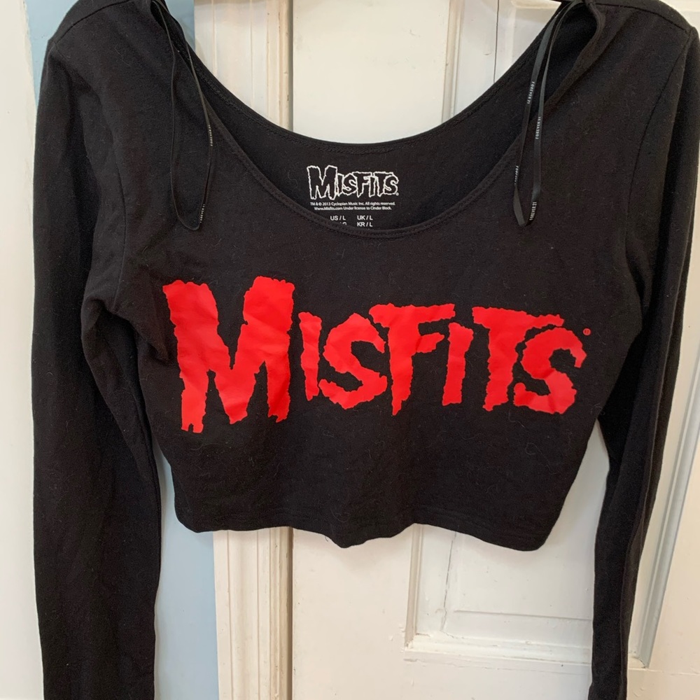 Forever21 MISFITS crop top